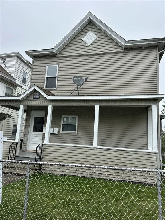 Unit for sale at 27 Richards St, Worcester, MA 01603