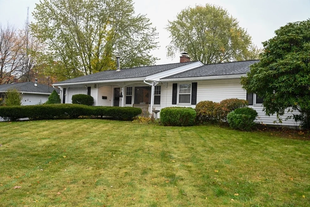 Unit for sale at 5 Brookville Ave, Brockton, MA 02302