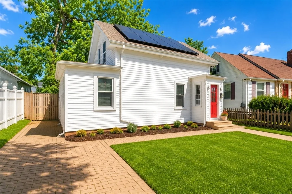 Unit for sale at 35 Sisson St, Providence, RI 02909