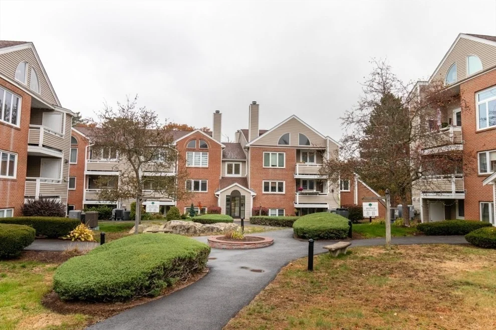 Unit for sale at 10 Chapman St, Weymouth, MA 02189