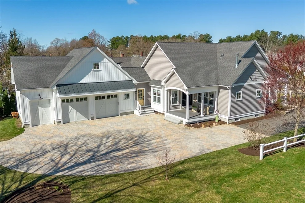 Unit for sale at 417 King Street, Littleton, MA 01460