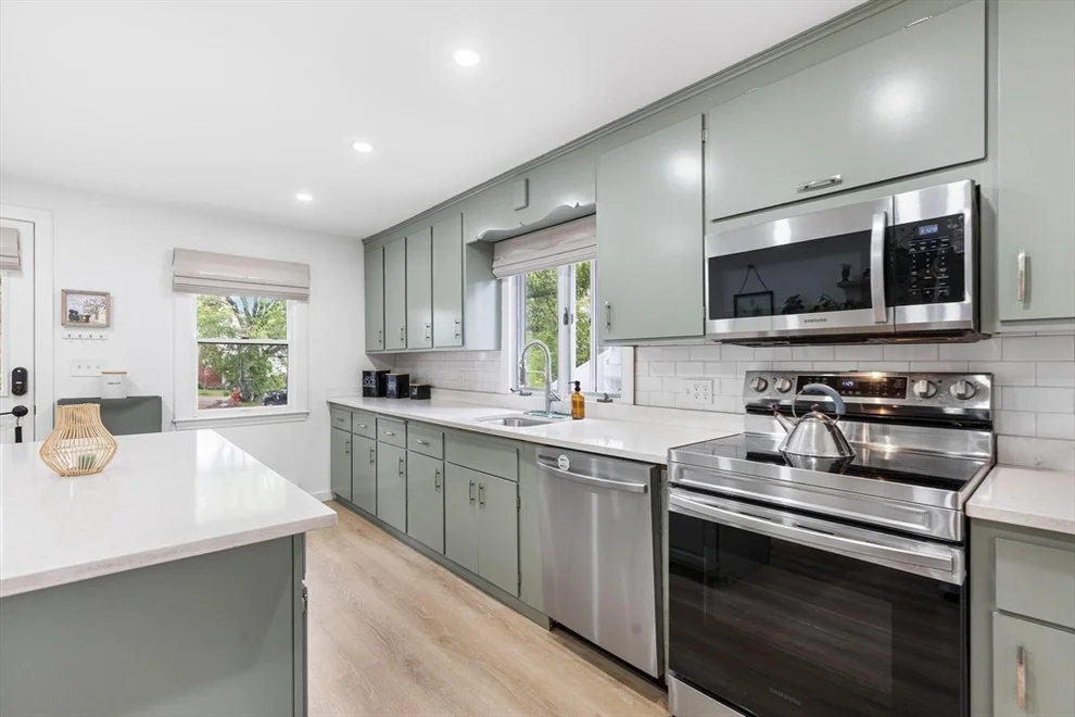 Unit for sale at 3 Seminole St, Saugus, MA 01906