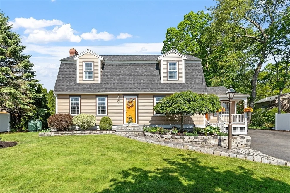 Unit for sale at 2 Oak Hill Road, Haverhill, MA 01830