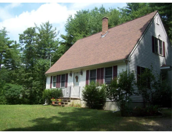 Unit for sale at 270 North St., Belchertown, MA 01007