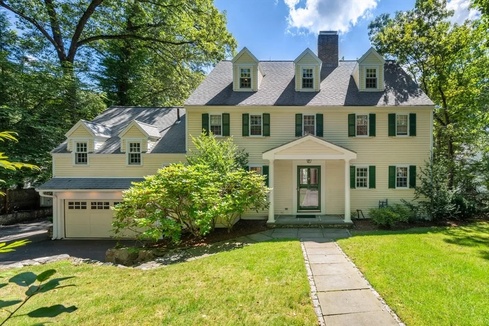 Unit for sale at 103 Loring Rd, Weston, MA 02493