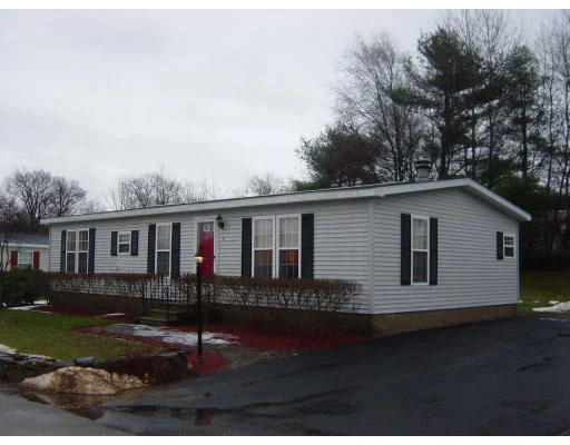 Unit for sale at 8 Deer Run, Brookfield, MA 01506