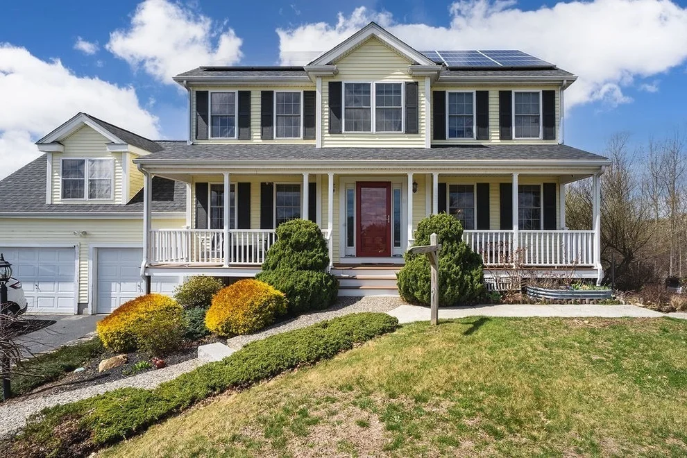 Unit for sale at 9 White Rd, Mendon, MA 01756