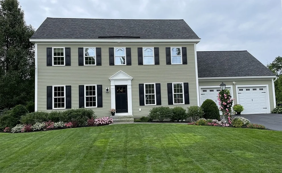 Unit for sale at 14 Cavite St, Devens, MA 01434