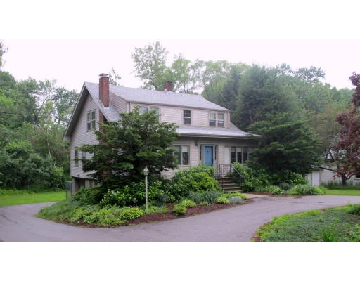 Unit for sale at 416 Concord Ave, Lexington, MA 02421