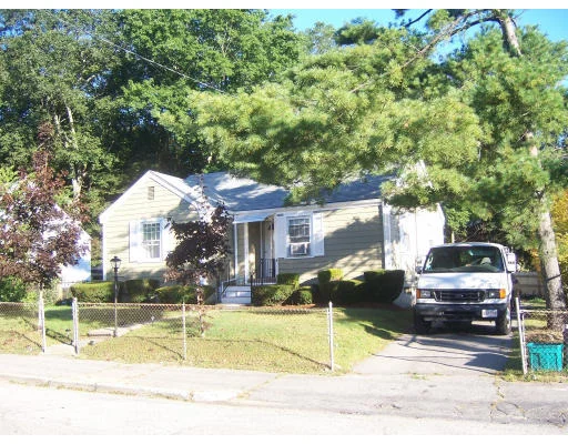 Unit for sale at 25 Brookside Rd, Braintree, MA 02184