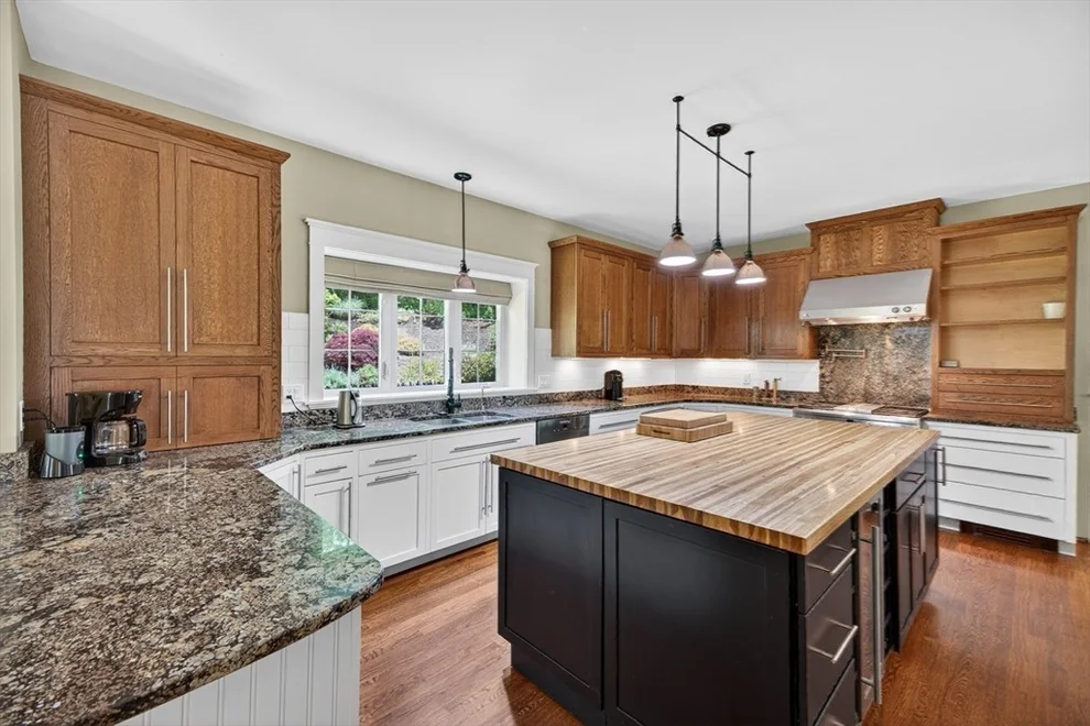Unit for sale at 3 Archelaus Hill Rd, West Newbury, MA 01985