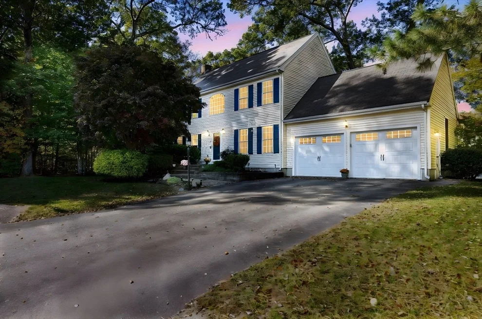 Unit for sale at 27 Killarney Way, Attleboro, MA 02703