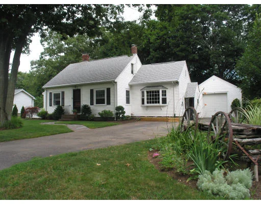 Unit for sale at 33 Cypress Rd, Wrentham, MA 02093