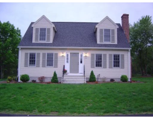 Unit for sale at 12 Brushwood Lane, Attleboro, MA 02703