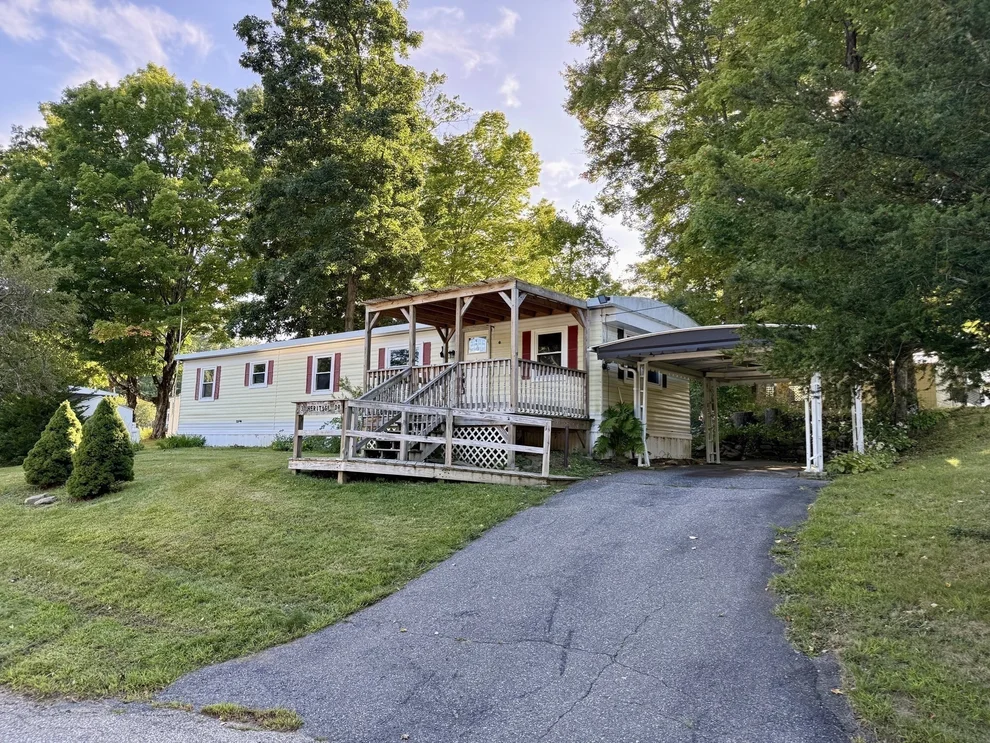 Unit for sale at 3 Heritage Dr., Warren, MA 01083