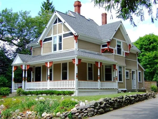 Unit for sale at 75 Hancock Street, Reading, MA 01867
