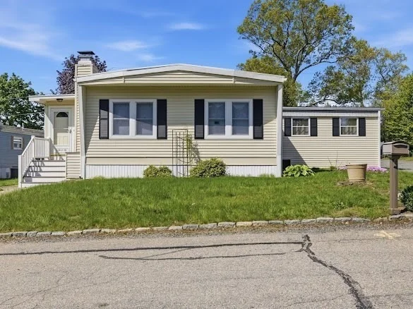 Unit for sale at 3 Holly Road, Taunton, MA 02780