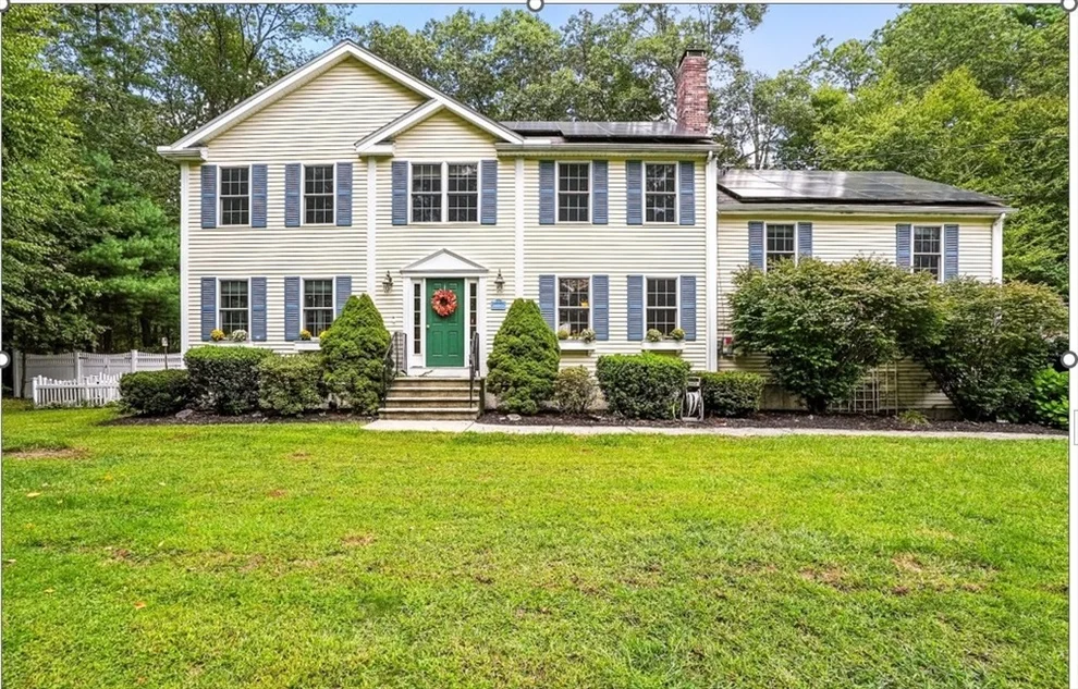 Unit for sale at 78 Milford St, Upton, MA 01568