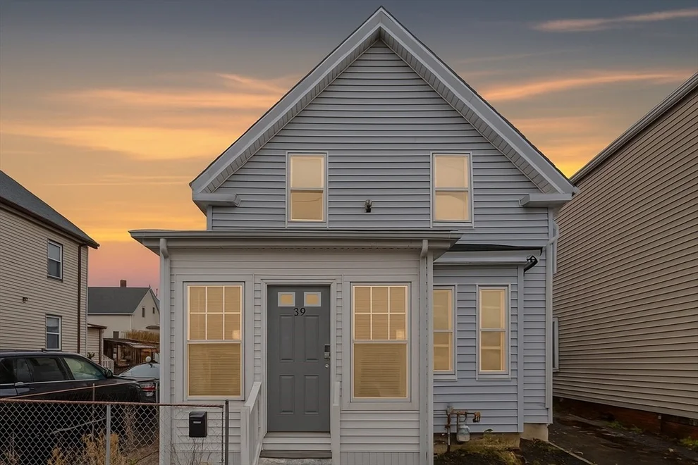 Unit for sale at 39 Centre St, Lynn, MA 01905