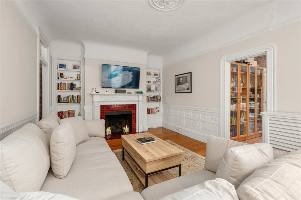 Unit for sale at 293-295 Commonwealth Ave, Boston, MA 02111