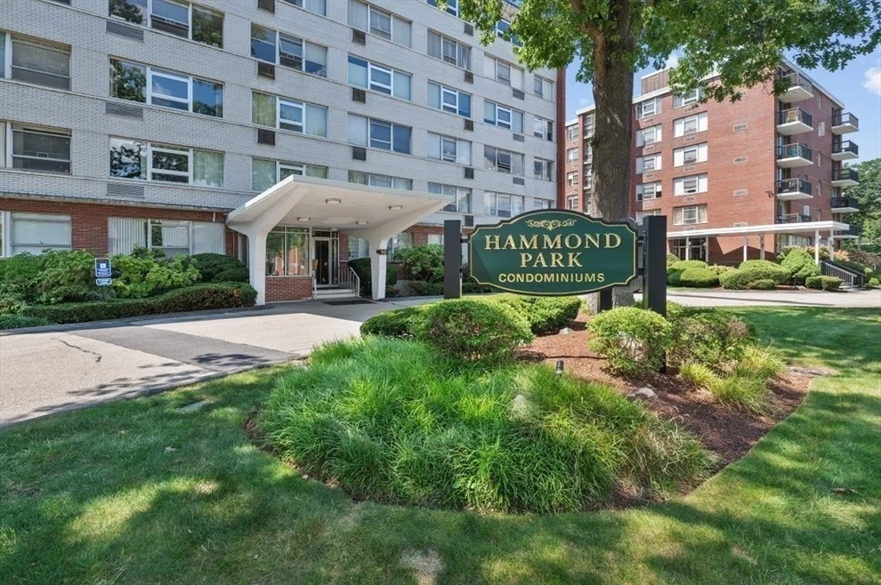 Unit for sale at 10 Hammond Pond Parkway, Newton, MA 02467