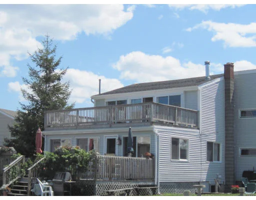Unit for sale at 242 Northern Blvd, Newburyport, MA 01950