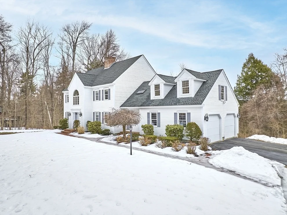 Unit for sale at 411 Leominster Rd, Lunenburg, MA 01462