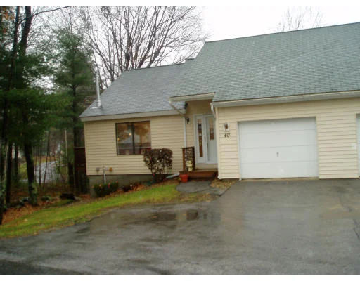 Unit for sale at 40 Ridgewood Drive, Atkinson, NH 03811