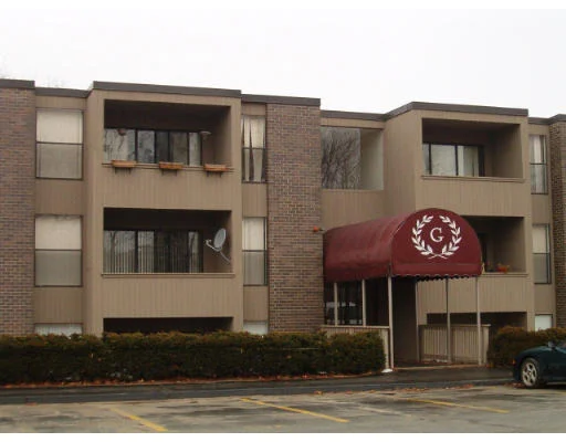 Unit for sale at 38 Shrewsbury Green Dr., Shrewsbury, MA 01545