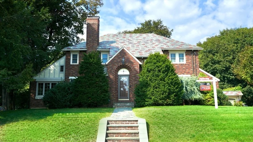 Unit for sale at 16 Pine Ridge Rd, Medford, MA 02155