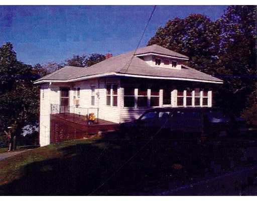 Unit for sale at 158 Pleasant Street, Leicester, MA 01524