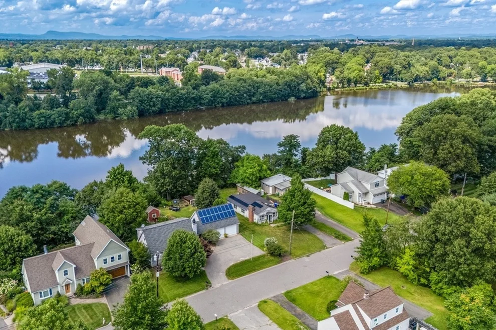 Unit for sale at 162 Arcadia Blvd, Springfield, MA 01118