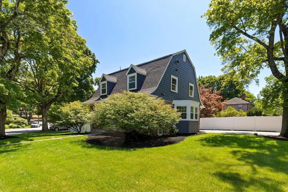 Unit for sale at 1 Town Way, Winchester, MA 01890