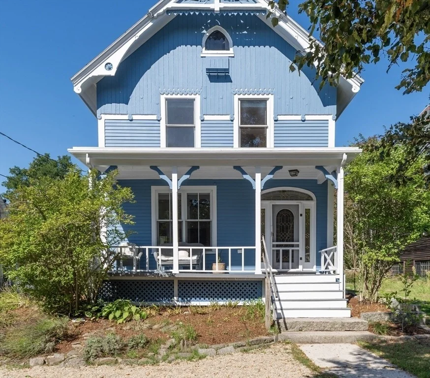 Unit for sale at 962 Washington St, Gloucester, MA 01930