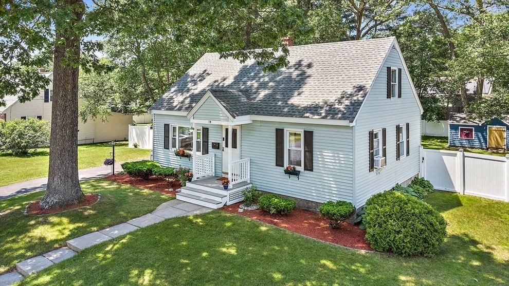 Unit for sale at 19 Pleasant St, Chelmsford, MA 01824