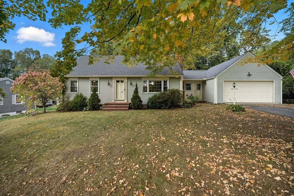 Unit for sale at 11 Hickory Hill Dr, Wilbraham, MA 01095