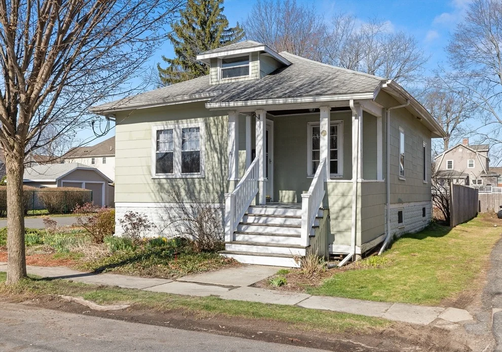 Unit for sale at 125 Colby St, Haverhill, MA 01835