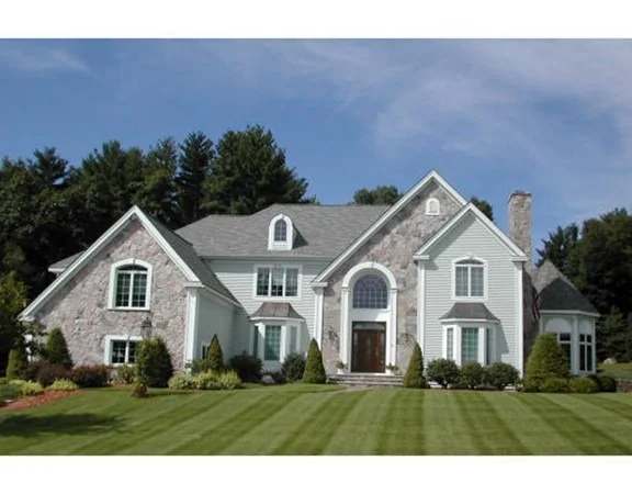 Unit for sale at 15 Buttonwood Drive, Andover, MA 01810