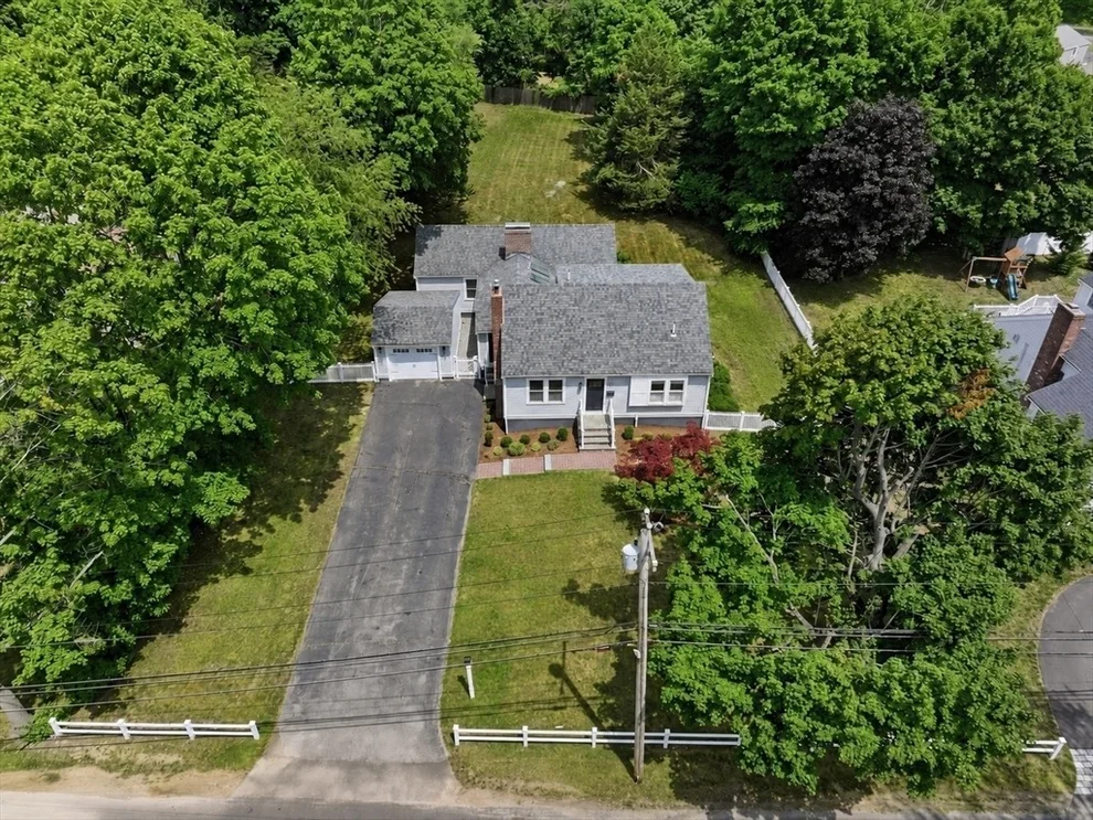 Unit for sale at 19 Planters Field Ln, Hingham, MA 02043