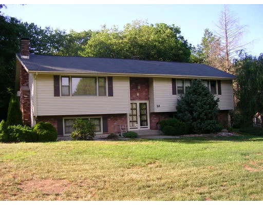 Unit for sale at 36 Sunbriar Dr, Westfield, MA 01085