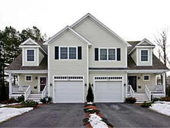 Unit for sale at 106 Jarvis Cir, Needham, MA 02492