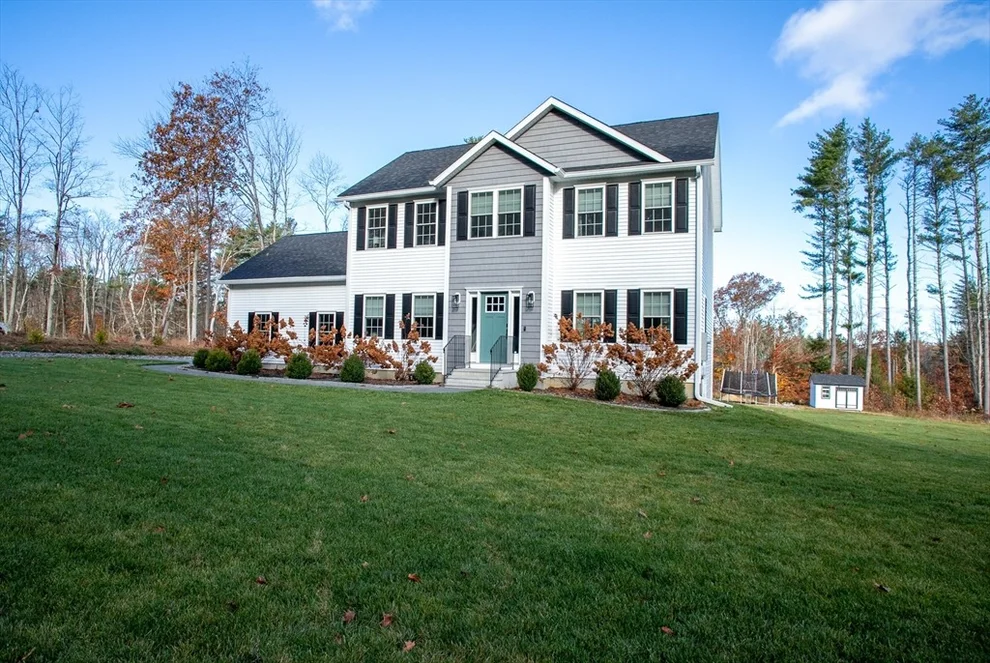 Unit for sale at 7 Patriots Rd, Templeton, MA 01468