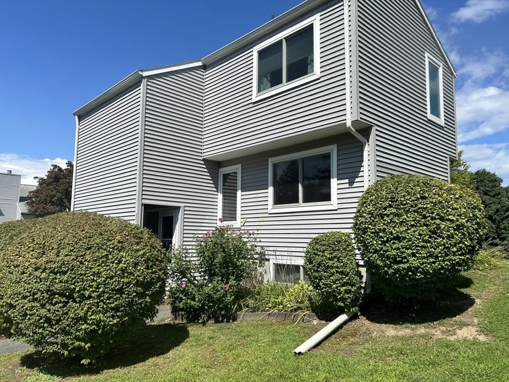 Unit for sale at 35 Autumn Ln, Amherst, MA 01002