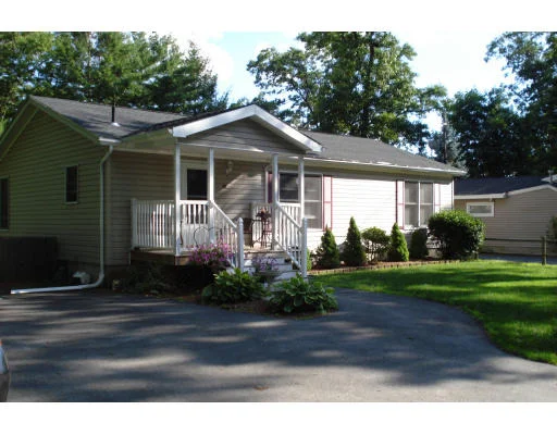 Unit for sale at 491 Oak Street, Shrewsbury, MA 01545