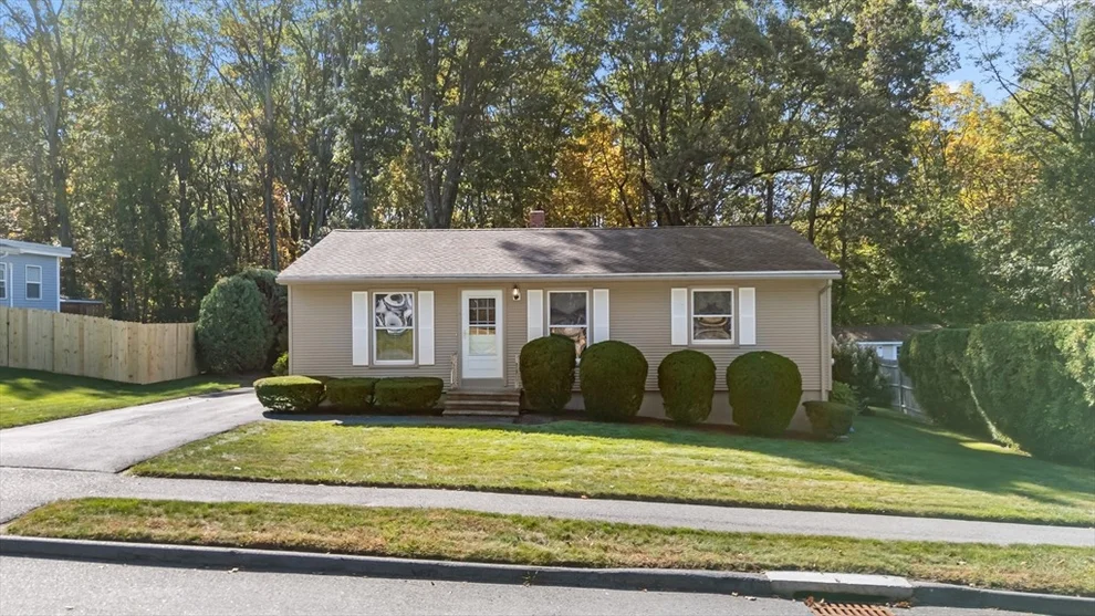 Unit for sale at 6 Hingham Rd, Worcester, MA 01606