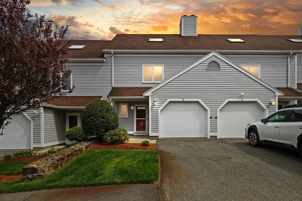 Unit for sale at 19 Olde Village Drive, Salem, MA 01970