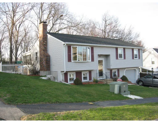 Unit for sale at 3 Neel Rd, Worcester, MA 01605