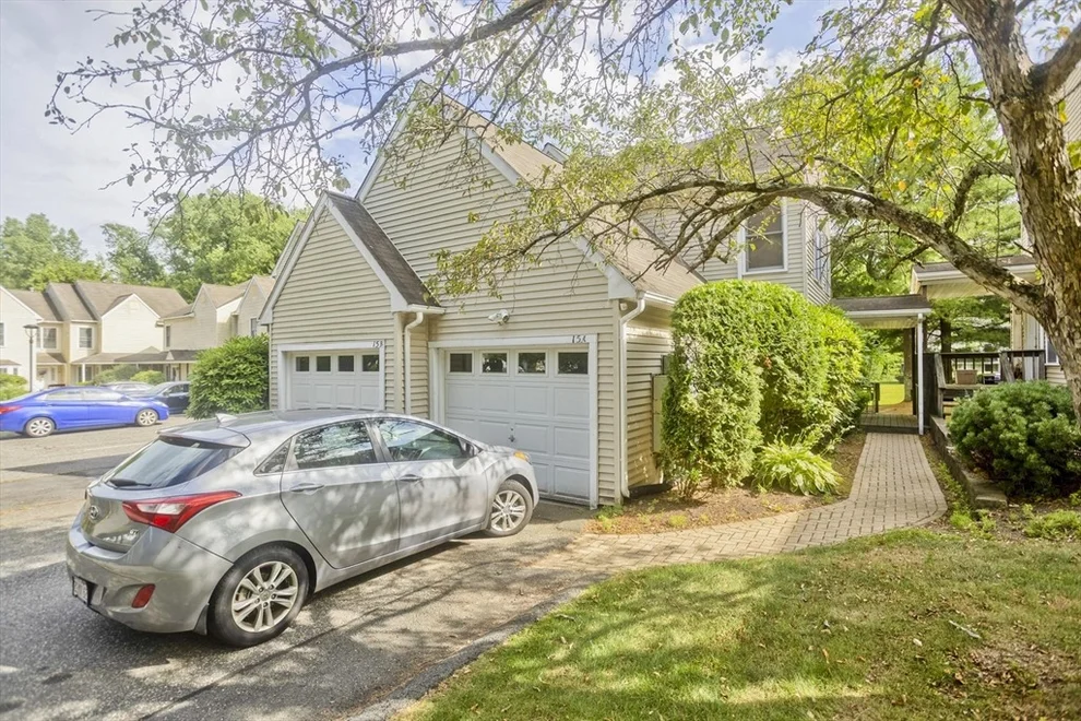 Unit for sale at 15 Castlegate Dr, Springfield, MA 01129