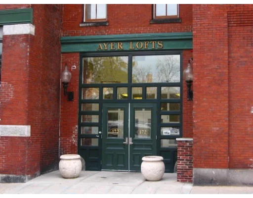 Unit for sale at 172 Middle St, Lowell, MA 01852
