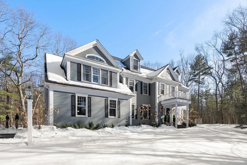 Unit for sale at 17 Boyden Rd, Medfield, MA 02052